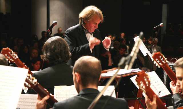 Bari, l'orchestra di chitarre De Falla: Con noi la "sei corde"  di nuovo protagonista